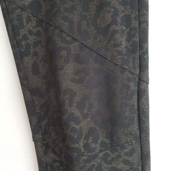 FREE PEOPLE Leopard Pull-On Crop Leggings Sz M Flawed - Picture 5 of 14